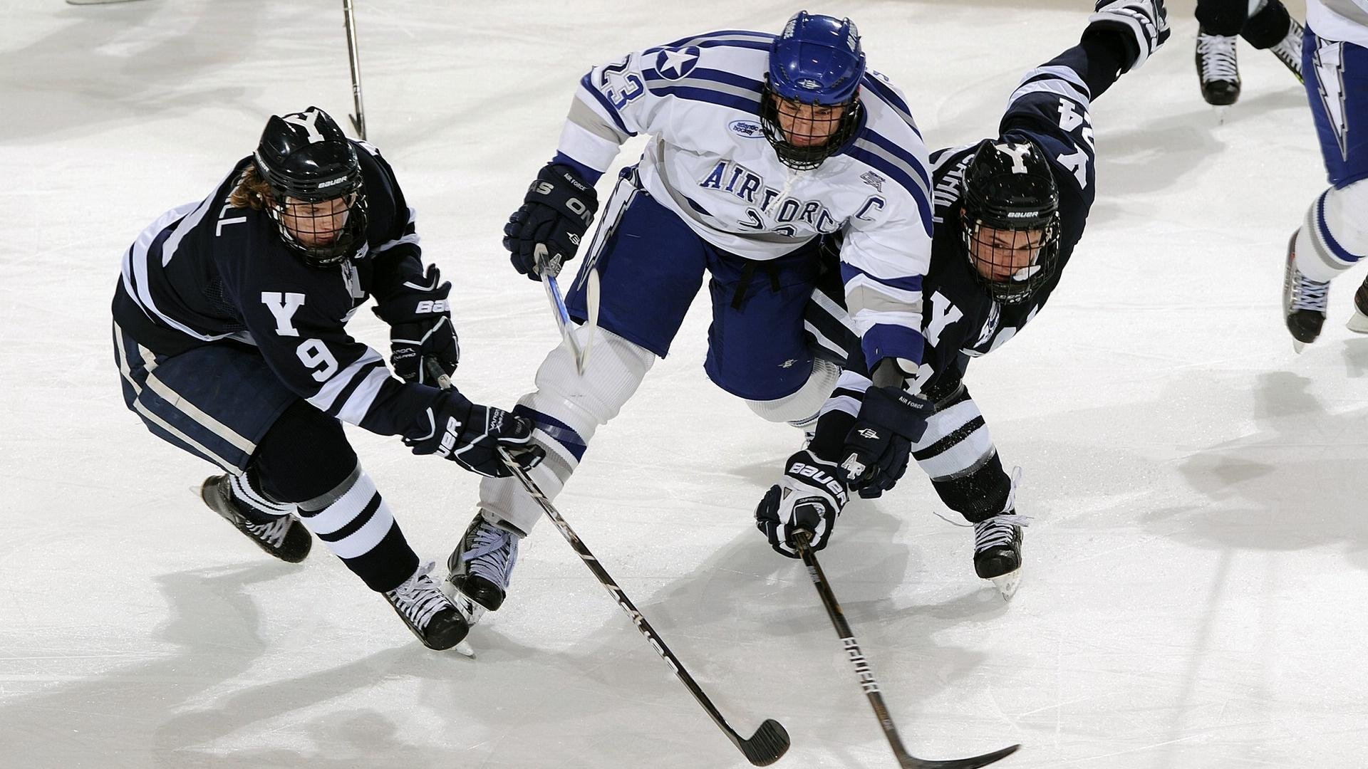 尼尔·巴特尔的稳固防守让袋鼠队在橄榄球锦标赛中屡屡获胜